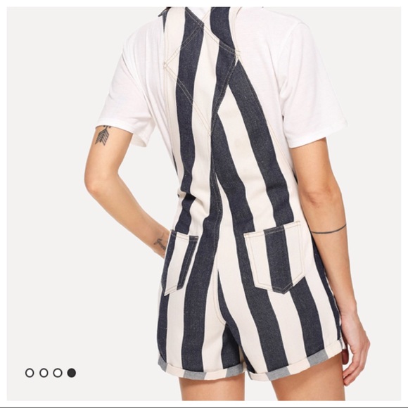 DENIM & CREAM OVERALLS SHORTS! - Picture 5 of 5